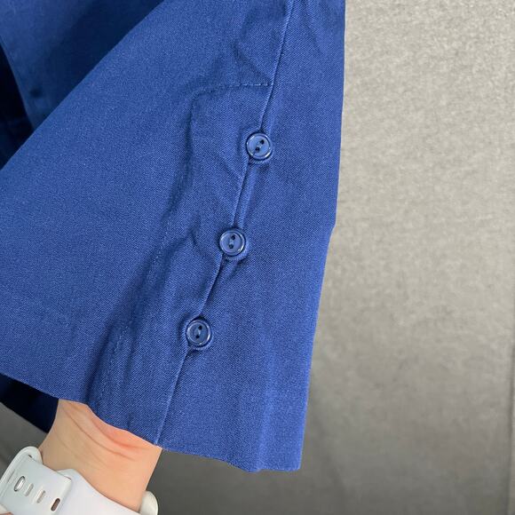 Isaac Mizrahi Live! Stretch Crop Wide Leg with Button Royal Navy Petite 12 - Picture 7 of 9